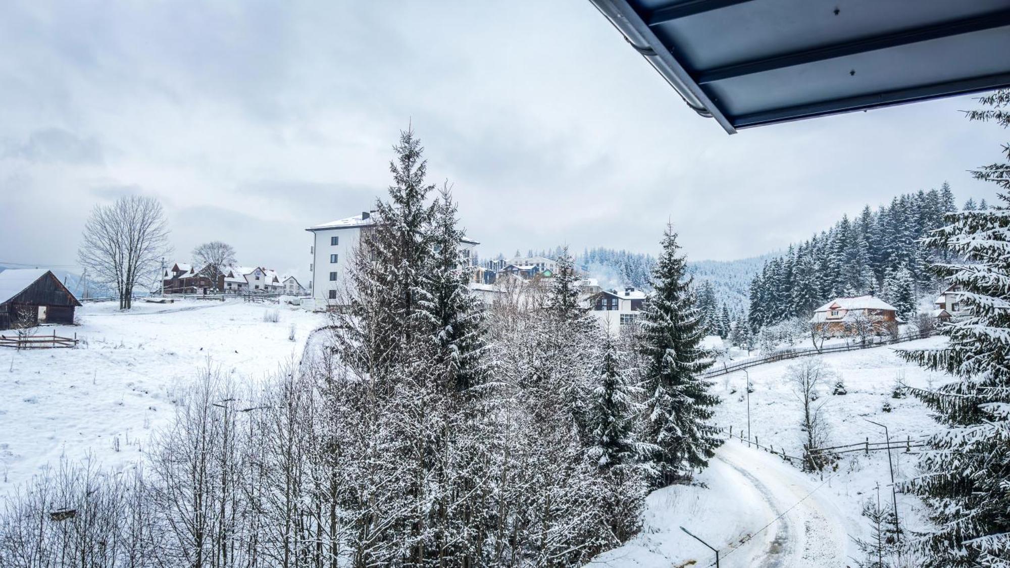Lion Otel Bukovel Oda fotoğraf